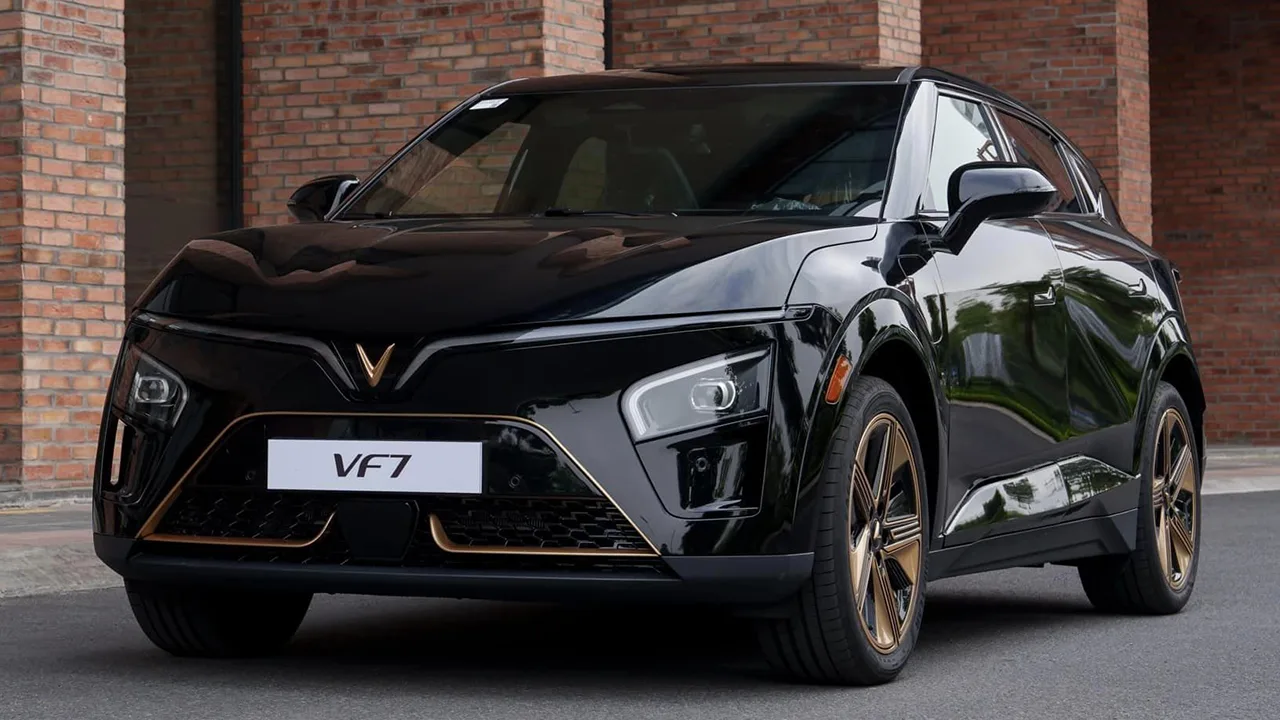 VinFast VF 7 - Xe điện SUV SUV cỡ D giá từ 767.040.000 đ